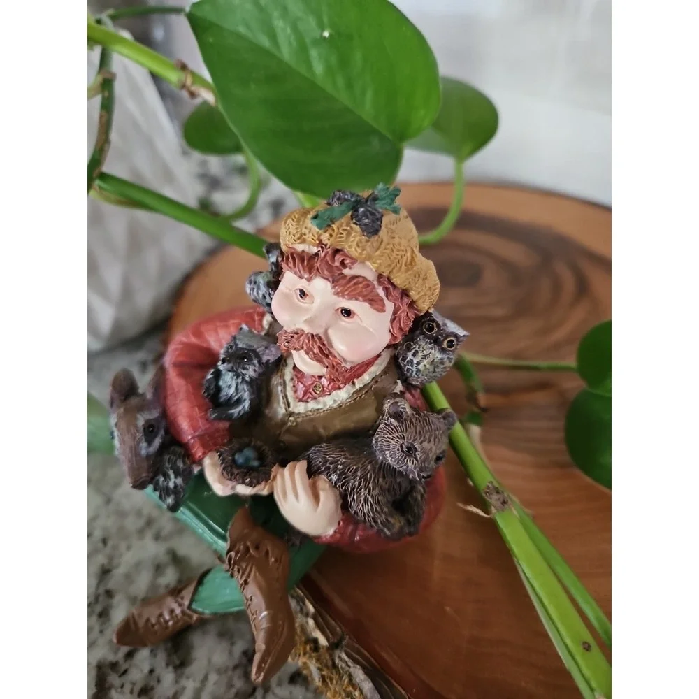KEEPER OF WOODLAND ANIMALS Shenandoah Designs Mantle Desk Or Shelf Figurine